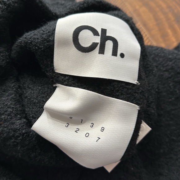 CAROLINA HERRERA Turtleneck Sweater - Picture 7 of 7